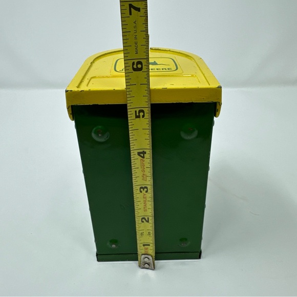 Vintage EUC John Deere green Mailbox Piggy Bank Farmhouse Tractor green yellow - Picture 9 of 11